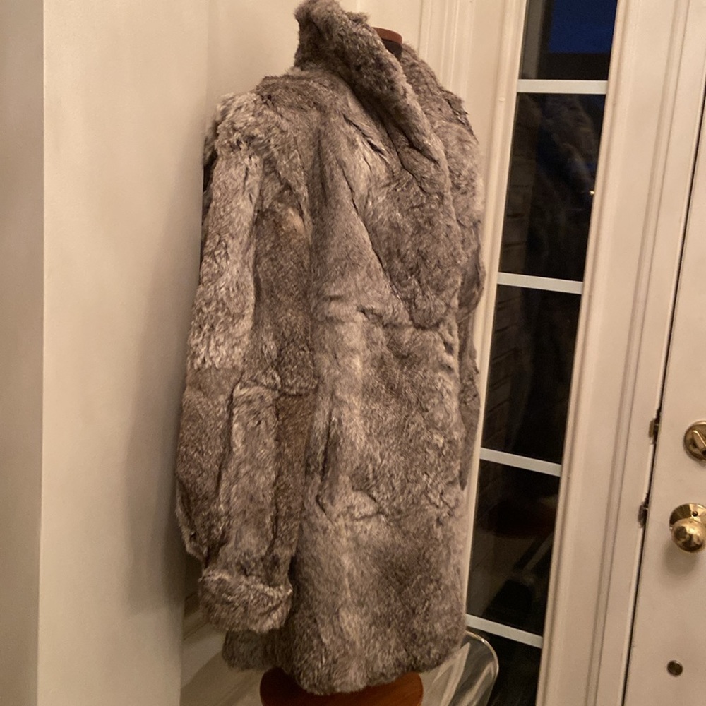 New Genuine Rabbit Fur Coat - Picture 5 of 16